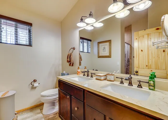 Escape To Alpine! Outstanding W/ Deck & Yard Alpine